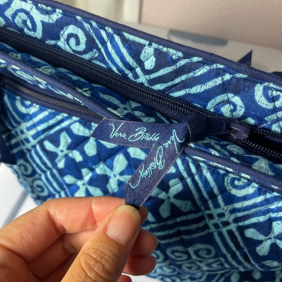 NWOT Vera Bradley Bag Blue Quilt Pattern - Picture 6 of 7